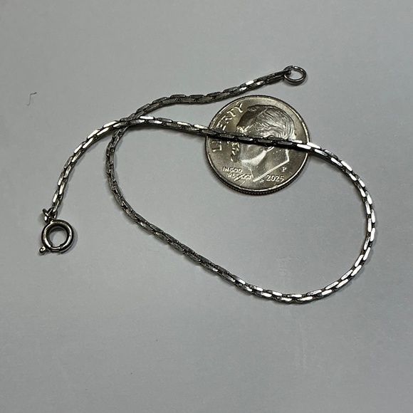 Vintage Sterling Silver chain bracelet. 7.25 inches long - Picture 3 of 4